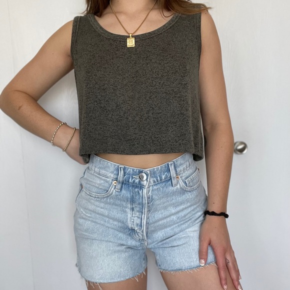 Cropped Tank Top - Picture 1 of 4